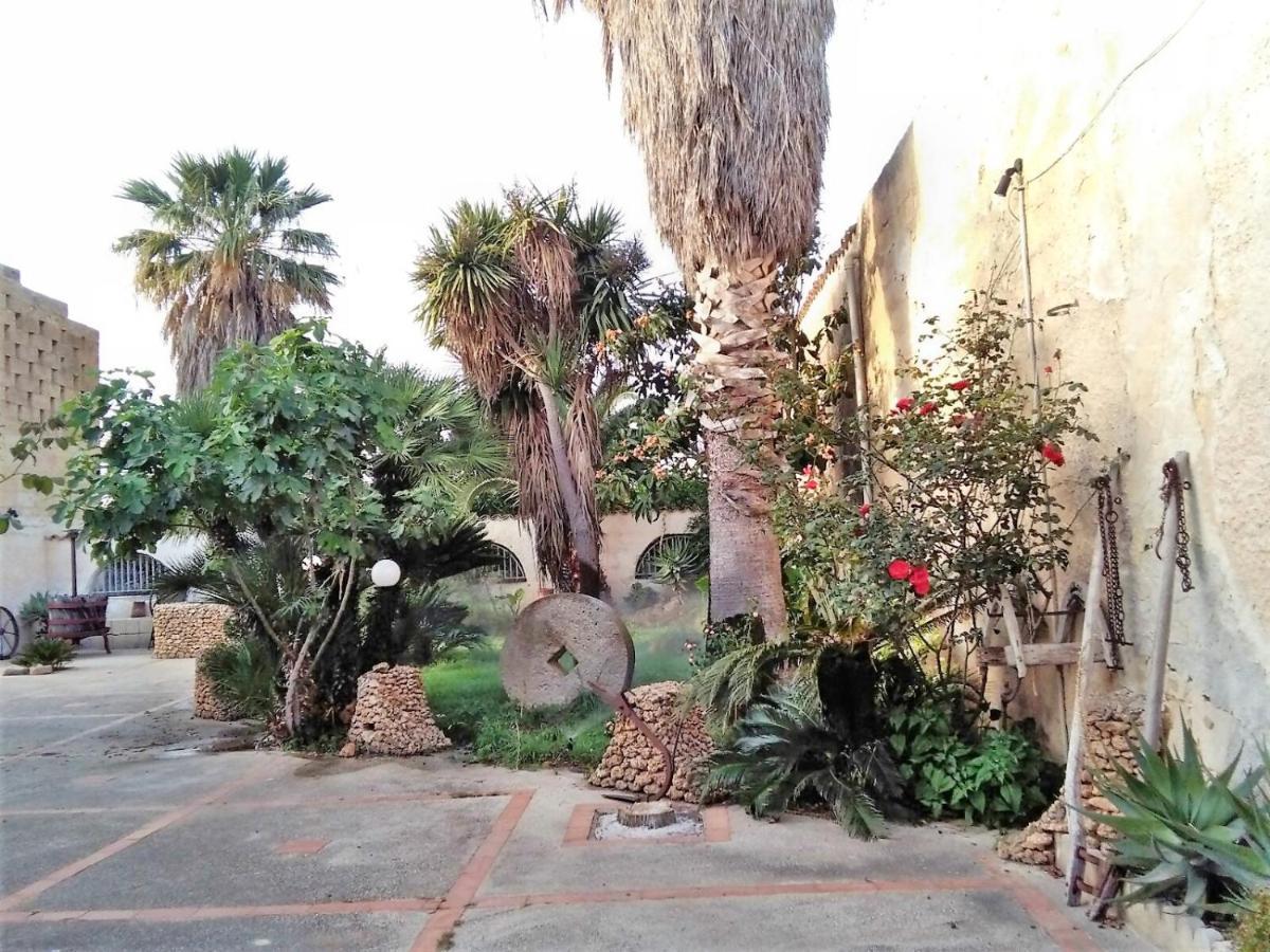 Bed and Breakfast L'Antica Torre Марсала Экстерьер фото